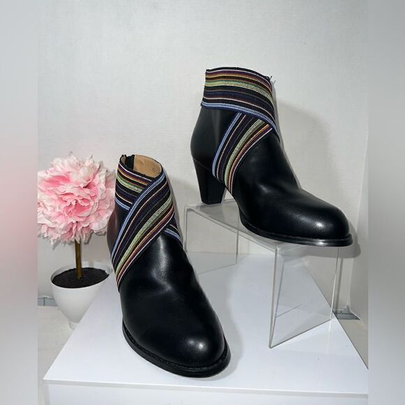 NWOB Lostisy Boots - Picture 3 of 6